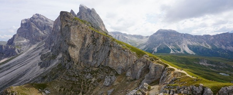 DOLOMITY Pod Vrcholy Geisleru V prava K Broglesh tte Cestujeme S 