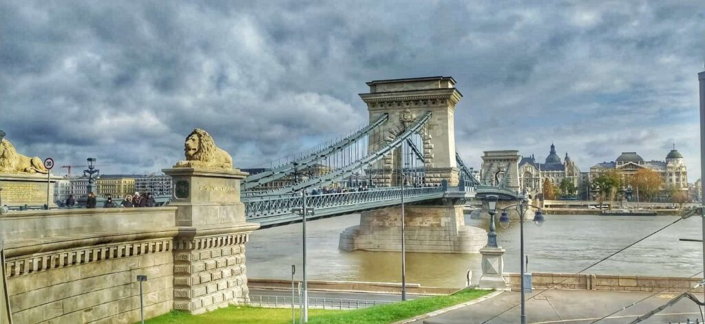 Moudr ZAMY LEN Cit ty Nejen NA CESTY Cestujeme S N padem