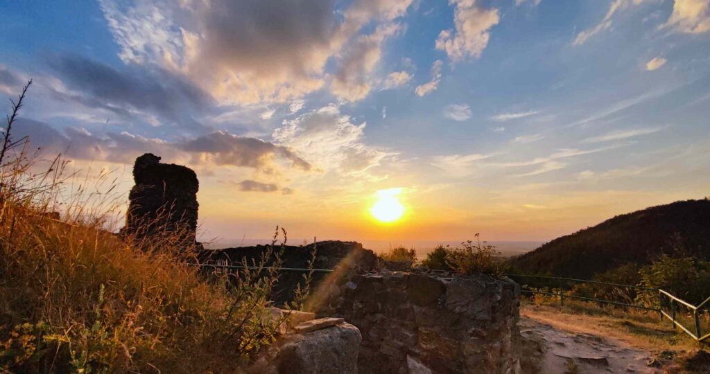 Lichnice zapad slunce opt